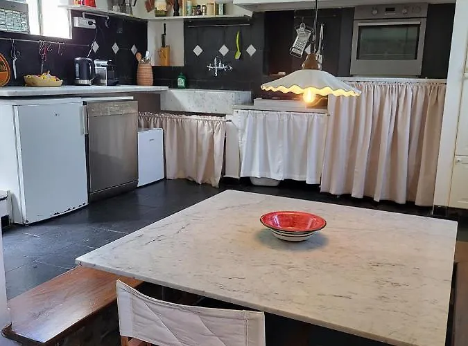 La Bouganvilla Semesterbostad